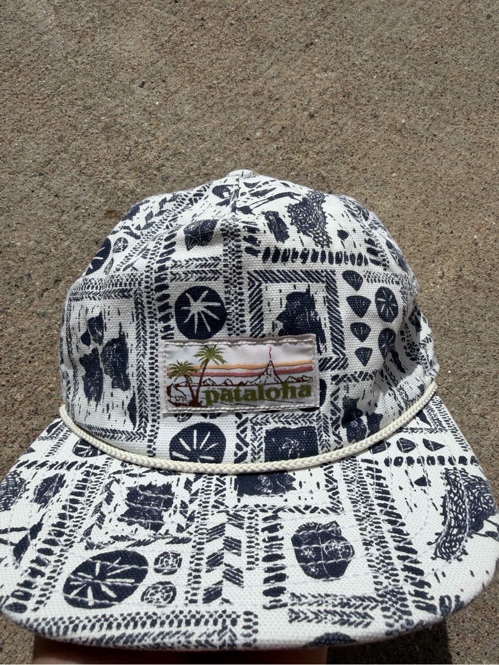 Pataloha hat